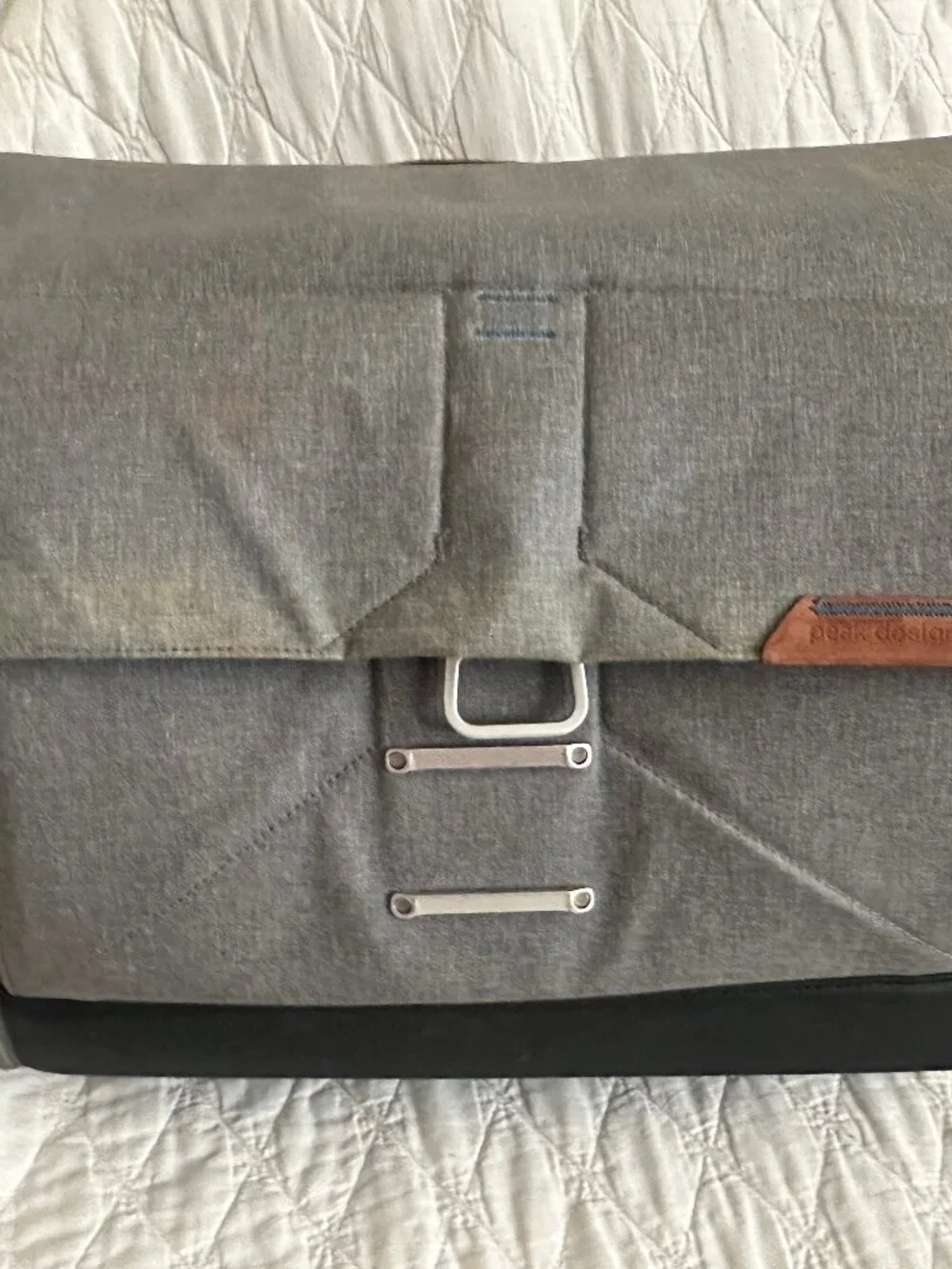 Peak Design Messenger 15